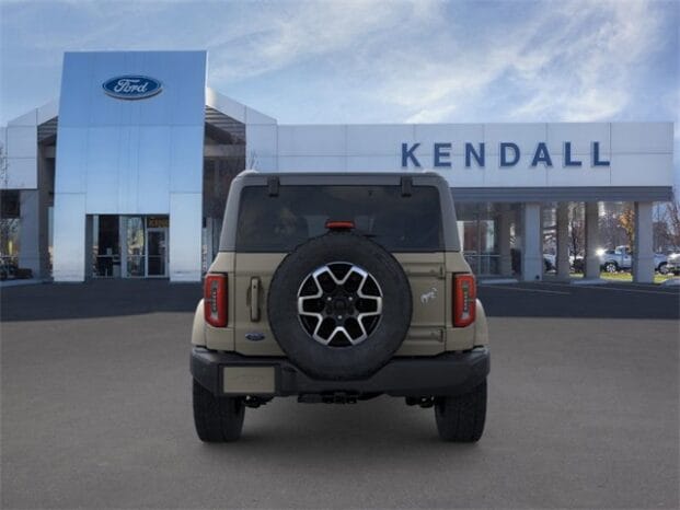 New 2025 Ford Bronco Outer Banks 4D Sport Utility – 1FMDE8BH2SLA82752 full