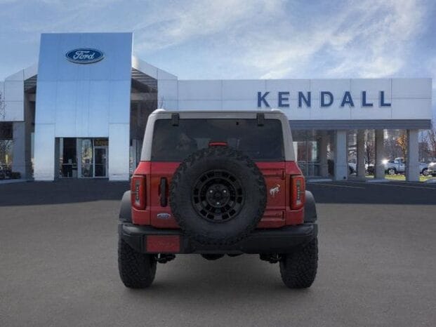 New 2026 Ford Bronco Badlands 4D Sport Utility – 1FMEE9BPXTLA54040 full