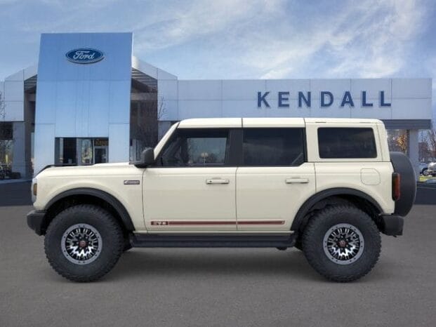 New 2026 Ford Bronco Outer Banks 4D Sport Utility – 1FMEE8BPXTLA64755 full