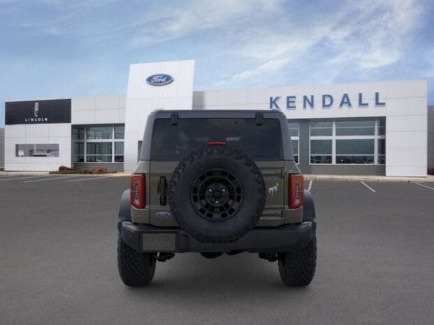 New 2026 Ford Bronco Outer Banks 4D Sport Utility – 1FMEE8BH7TLA81263 full